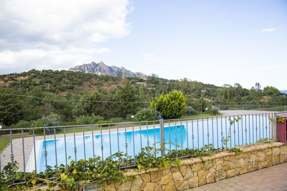 Babai Village - Abba Urci Marina di Gairo Buitenkant foto