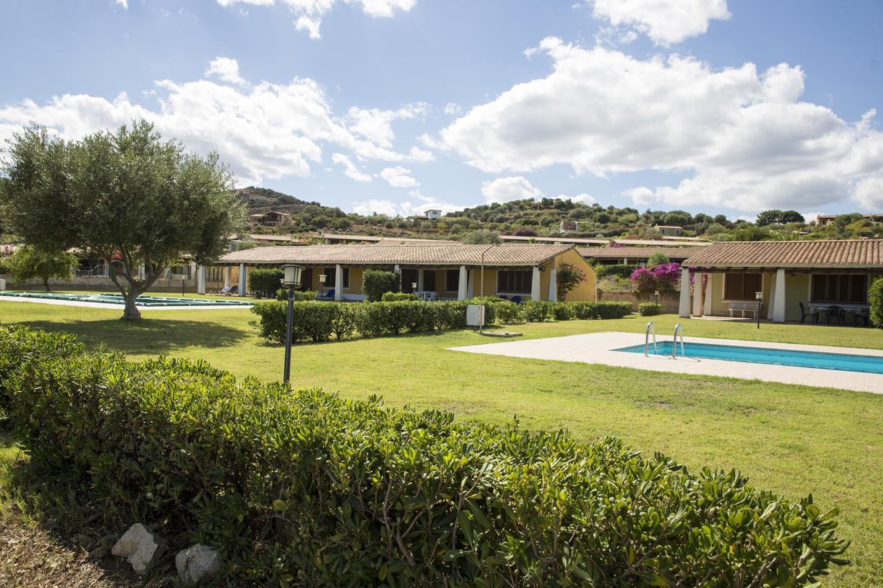 Babai Village - Abba Urci Marina di Gairo Buitenkant foto